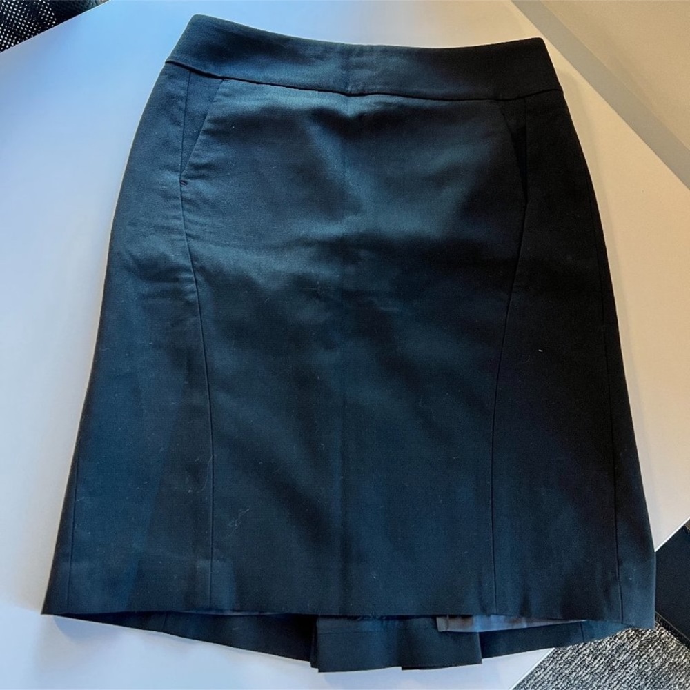 LOFT | Pencil Skirt Black